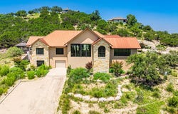 230 Waggoman Dr, Kerrville, TX 78028