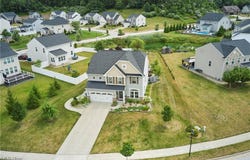 2747 Compass Point Drive, Uniontown, OH 44685