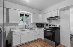 18 Woodlawn Drive, St Charles, MO 63301