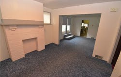 1323 Leaside Dr, Lincoln Place, PA 15207