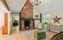 4 Prospect Hill Rd, Harvard, MA 01451