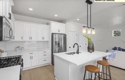 192 SE 47th AVE, Hillsboro, OR 97123