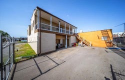 808 E 10th Street, Kansas City, MO 64106
