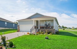 41 AUTUMN BLUFF DR, WEYERS CAVE, VA 24486