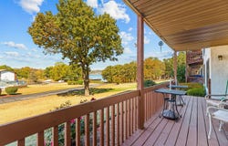 1704 Paradise Landing Road, Kimberling City, MO 65686
