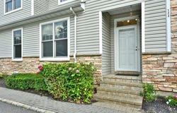 123 Links Court, Port Washington, NY 11050