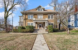1201 E Walnut Street, Springfield, MO 65802