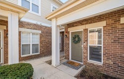 620 Pineridge Drive N, Oswego, IL 60543