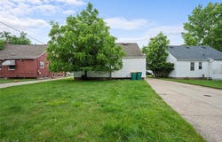 5197 Catherine Street, Maple Heights, OH 44137