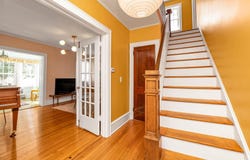 204 Hewlett Avenue, Merrick, NY 11566