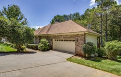 307 Okmulgee Circle, Loudon, TN 37774