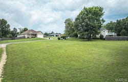 10375 Summerfield Drive, Rolla, MO 65401