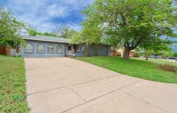 216 Rolling Hills Drive, Aledo, TX 76008