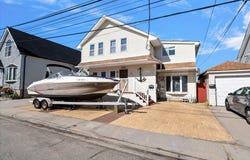 31 Arthur Street, Baldwin, NY 11510