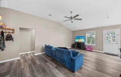 4887 Martina Way, Gulf Breeze, FL 32563