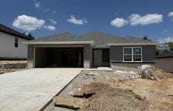 722 Swiss Road, Marshfield, MO 65706