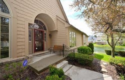 618 Deauville Lane, Bloomfield Hills, MI 48304