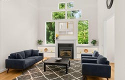 11905 SW 60TH AVE, Portland, OR 97219