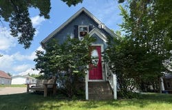 102 E STROWBRIDGE STREET, Wausau, WI 54401