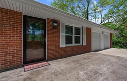 904 E Golf Hill Drive, Excelsior Springs, MO 64024