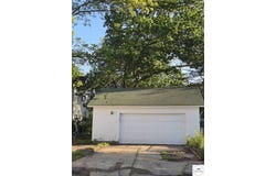 320 S Third Street, Clinton, MO 64735