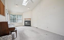71 Butternut Dr, Wayne Twp., NJ 07470-4946