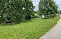 1778 Robin Hood Lane, Roach, MO 65787