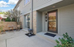 1157 Strathaven Court W, Worthington, OH 43085
