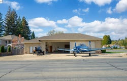3188 Bonanza Dr, Cameron Park, CA 95682