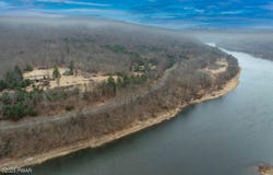 575 Parkers Glen Road, Shohola, PA 18458
