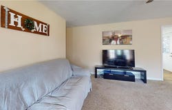 811 N Oak Street, Nevada, MO 64772