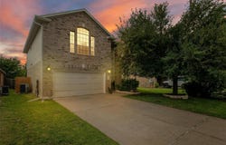 20632 Farm Pond LN, Pflugerville, TX 78660