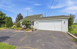 5537 W Lake Road, Burt, NY 14028
