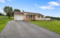 186 SKYLITE DRIVE, HANOVER, PA 17331