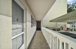 101 N GRANDVIEW STREET, MOUNT DORA, FL 32757
