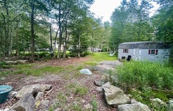 16 War Dance Path, Gouldsboro, PA 18424