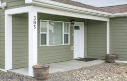 305 Lathrop Street W, Clyde Park, MT 59018