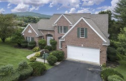17 New Cameron Dr, Lexington, VA 24450