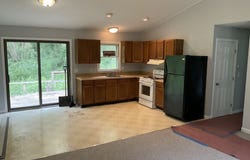 31 Main St, Mashpee, MA 02649