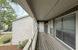 5131 NICHOLSON DR, Baton Rouge, LA 70820