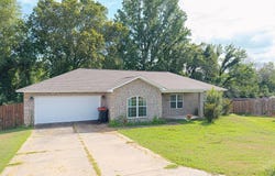 423 Mildred  CT, Alma, AR 72921