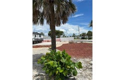 106 Hibiscus Drive, Fort Myers Beach, FL 33931