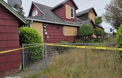 1410 MAPLE ST, Myrtle Point, OR 97458