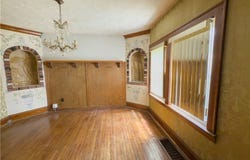 2323 Scholl Road, University Heights, OH 44118
