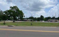 1176 E 3rd Street, Forest, MS 39074