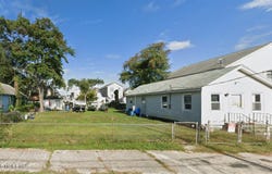 9-11 Campview Avenue, Keansburg, NJ 07734