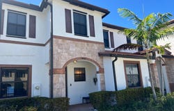 10618 W 33rd Way, Hialeah, FL 33018