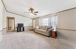 811 Clover Ln, Murrysville, PA 15668