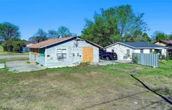 2745 S Jones Street, Fort Worth, TX 76104