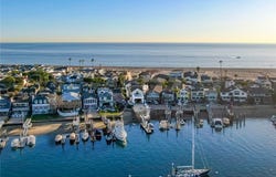 1324 E Balboa, Newport Beach, CA 92661